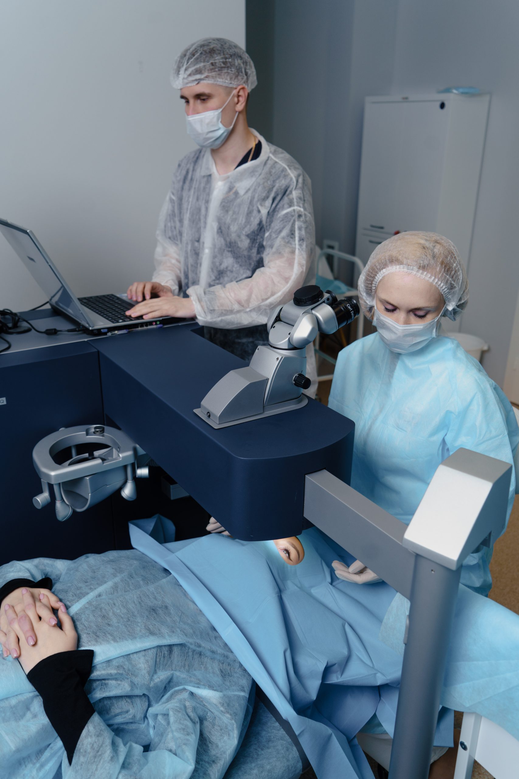 Коррекция зрения 
методом LASIK
